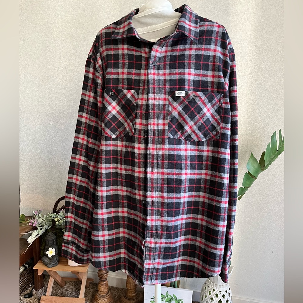In-N-Out flannel - Picture 2 of 9